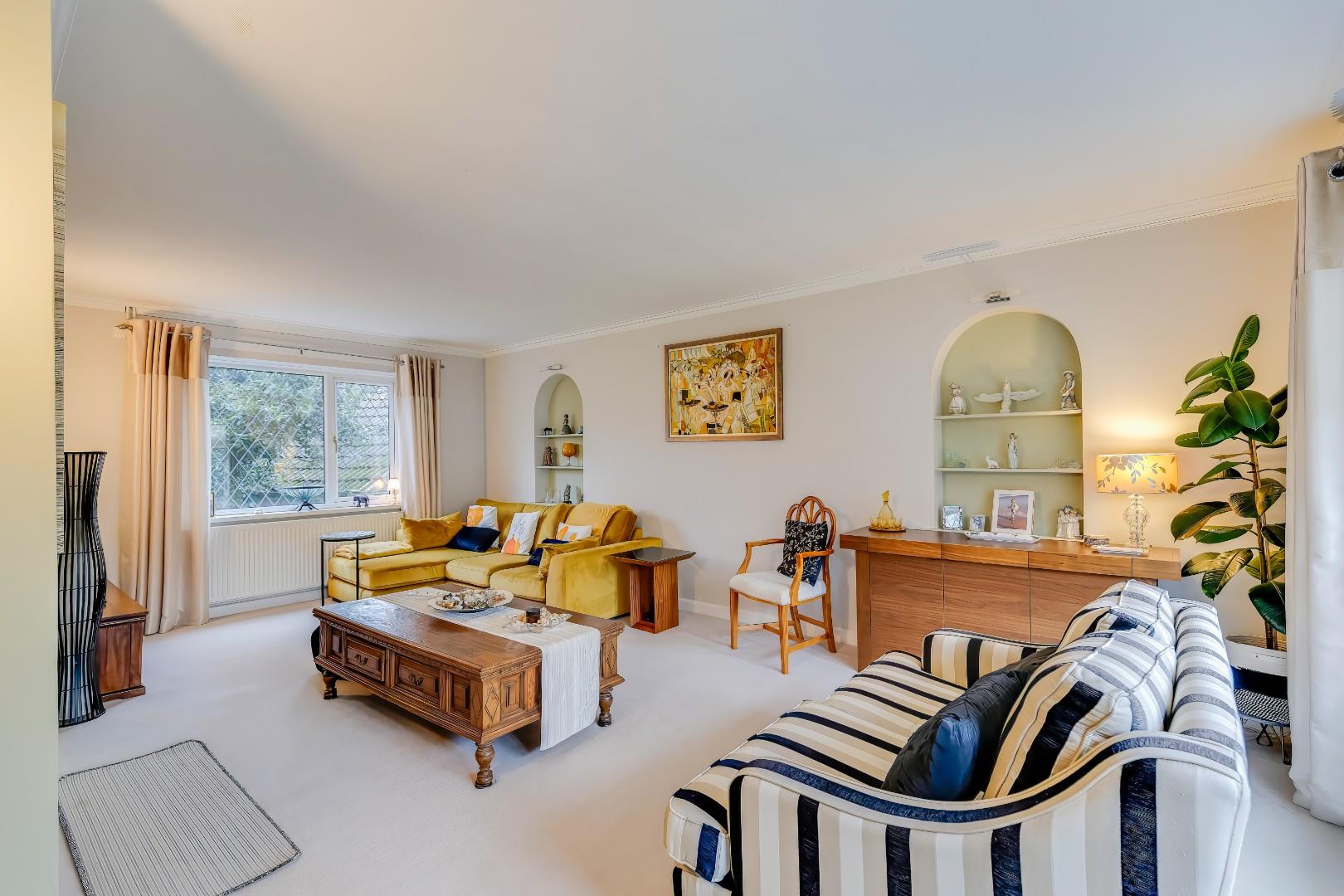 43 Highwalls Avenue, Dinas Powys, CF64 4AQ